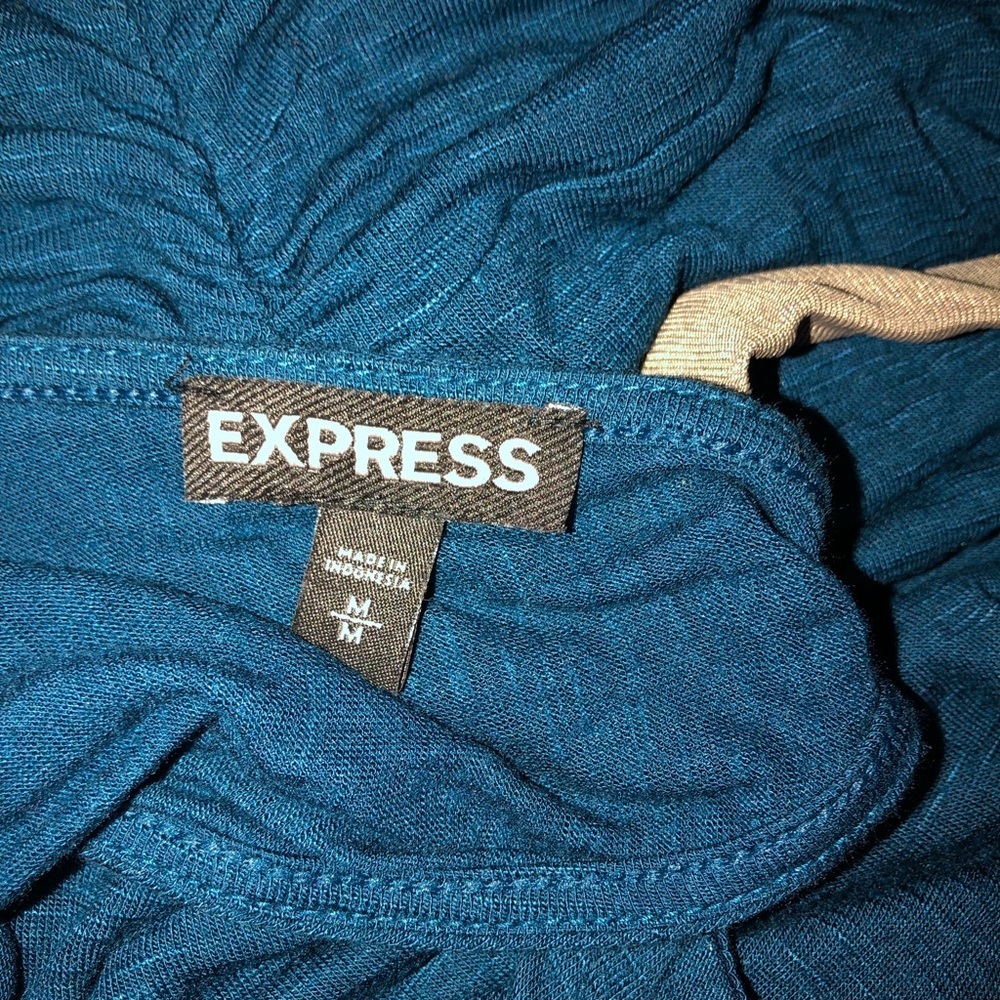Express Top - Picture 4 of 5